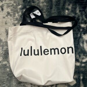 Double handle tote bag